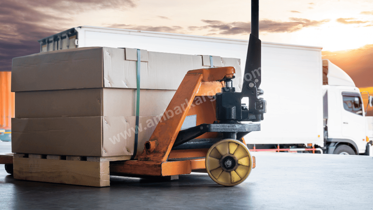 Demirci Paletli Yük Taşıma